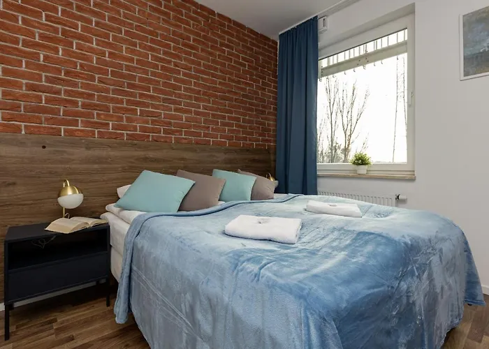 Stacja Wola Apartments With Parking By Noclegi Renters