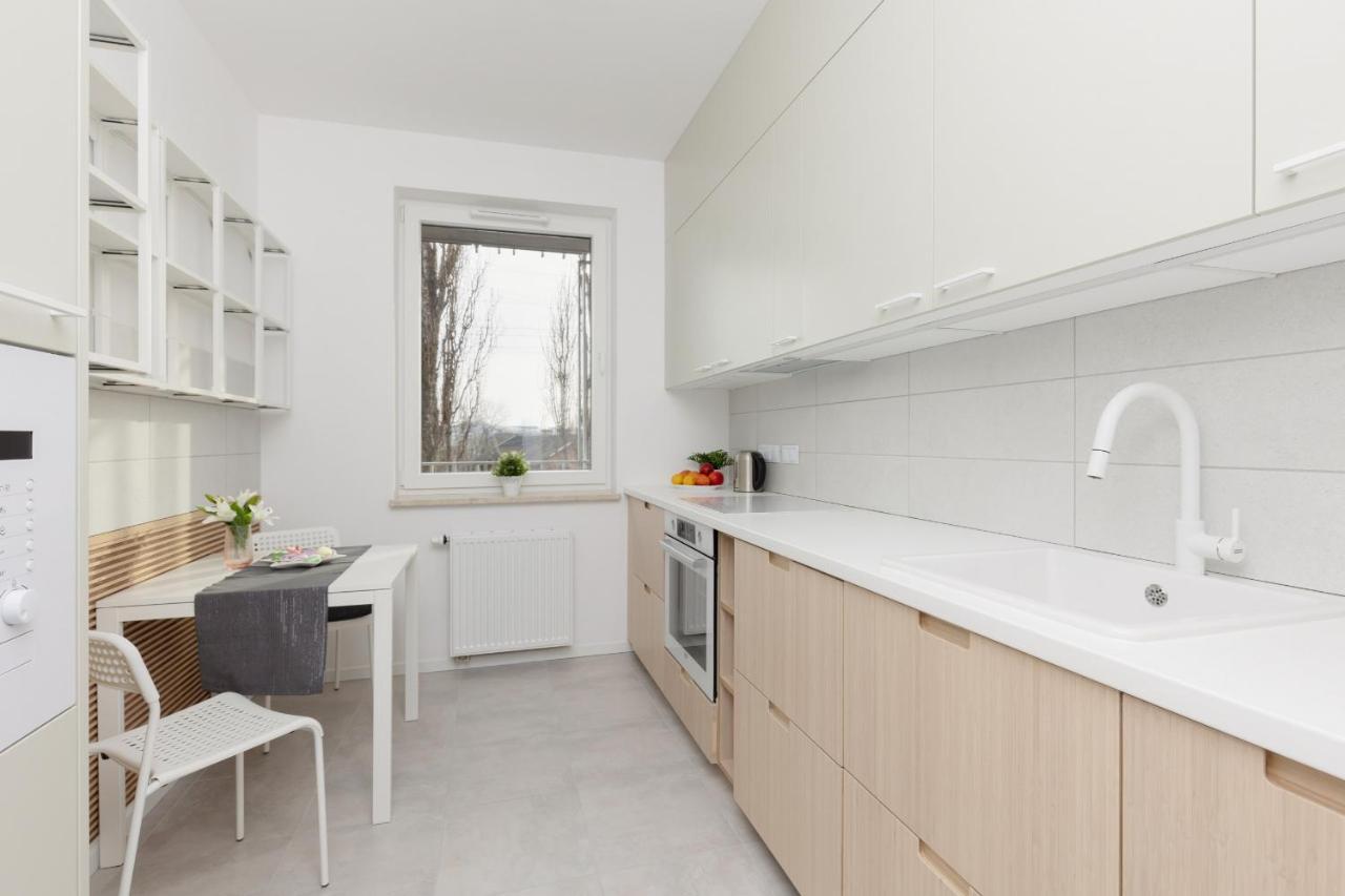 Stacja Wola With Parking By Renters Lägenhet