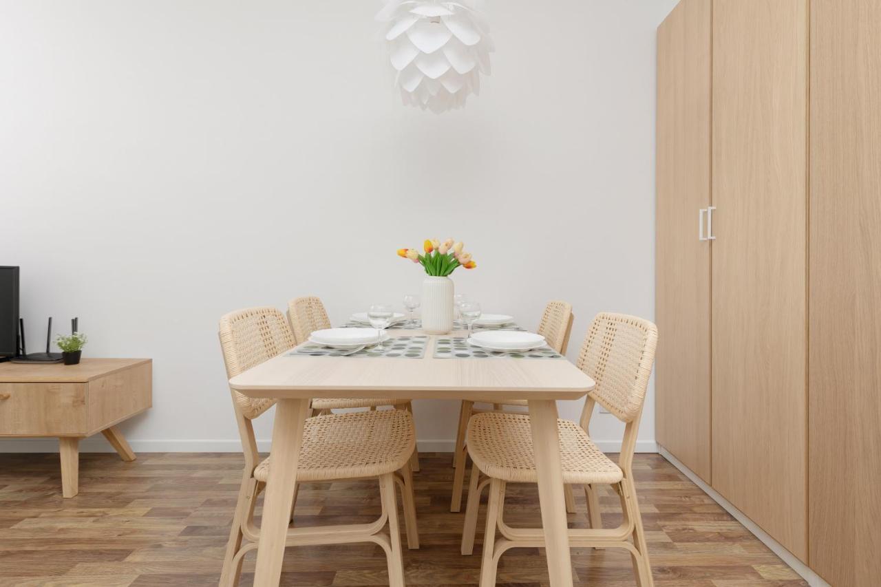 Lägenhet Stacja Wola With Parking By Renters *