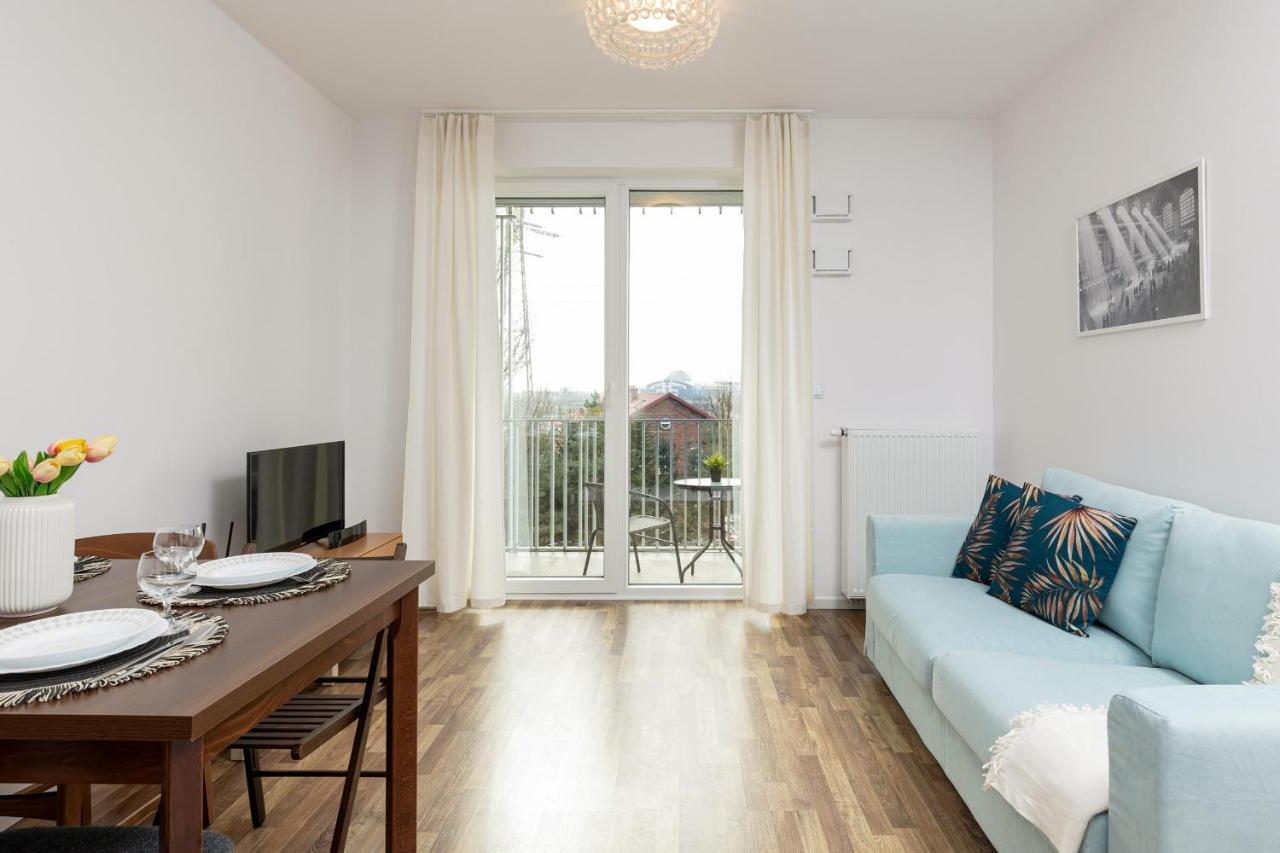 Lägenhet Stacja Wola With Parking By Renters Warszawa
