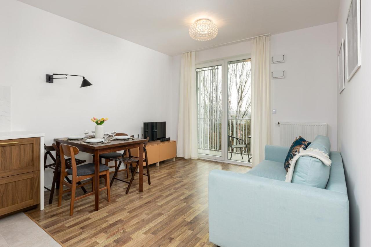 Stacja Wola With Parking By Renters * Warszawa